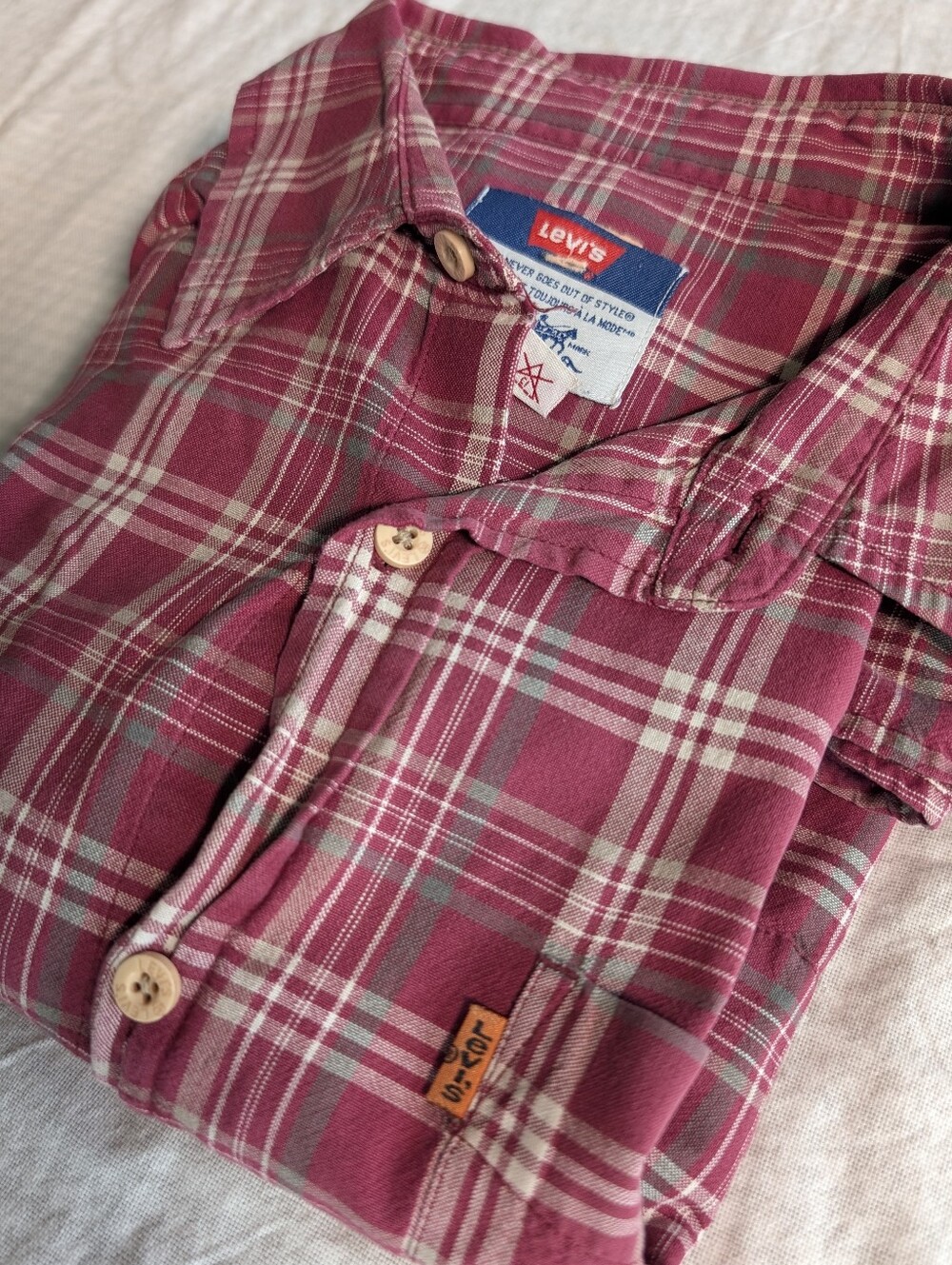 Vintage Levi's Orange Tab 1990s Red Plaid Button-Up Shirt Large